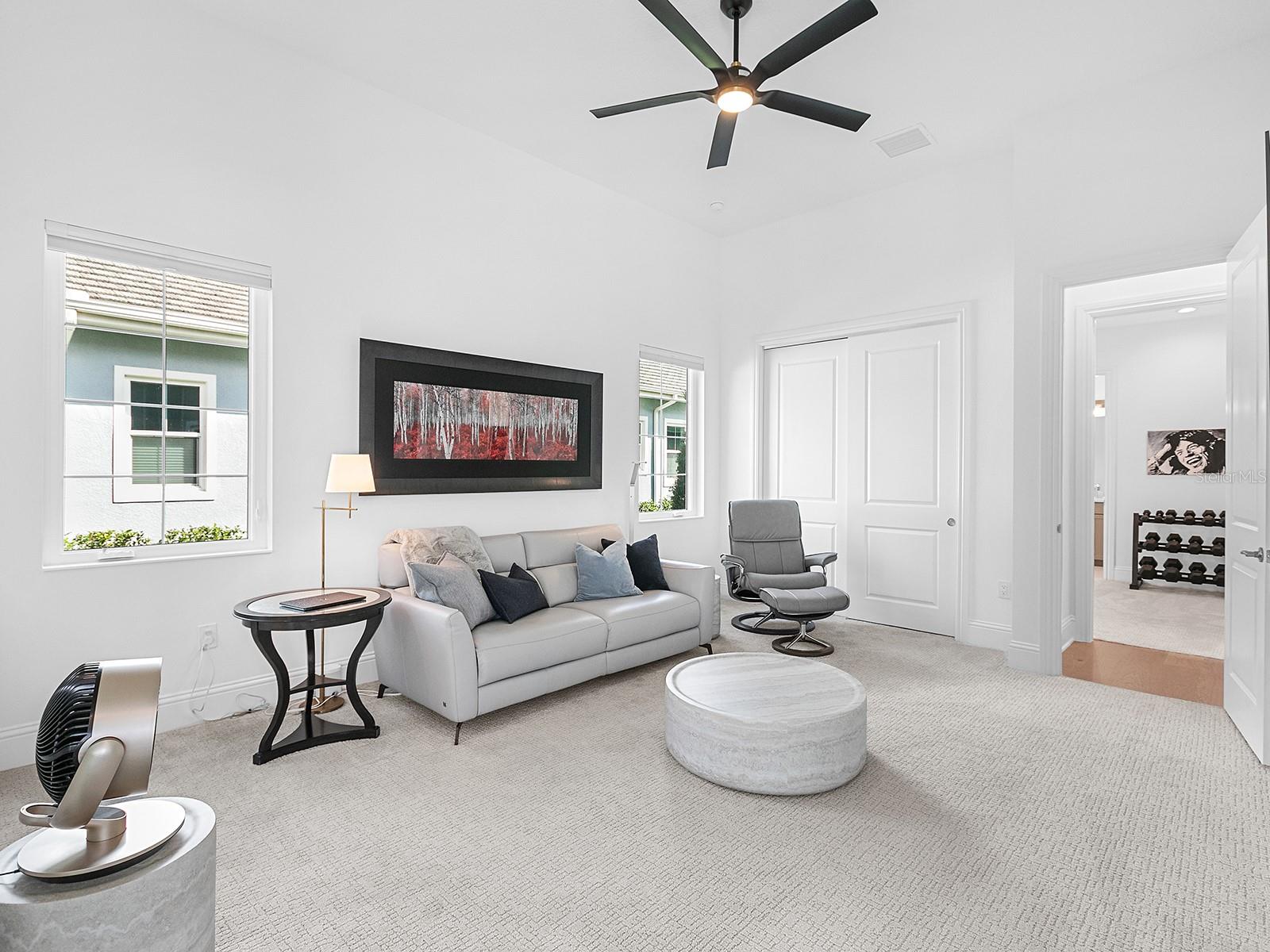 LAKE CLUB - Residential