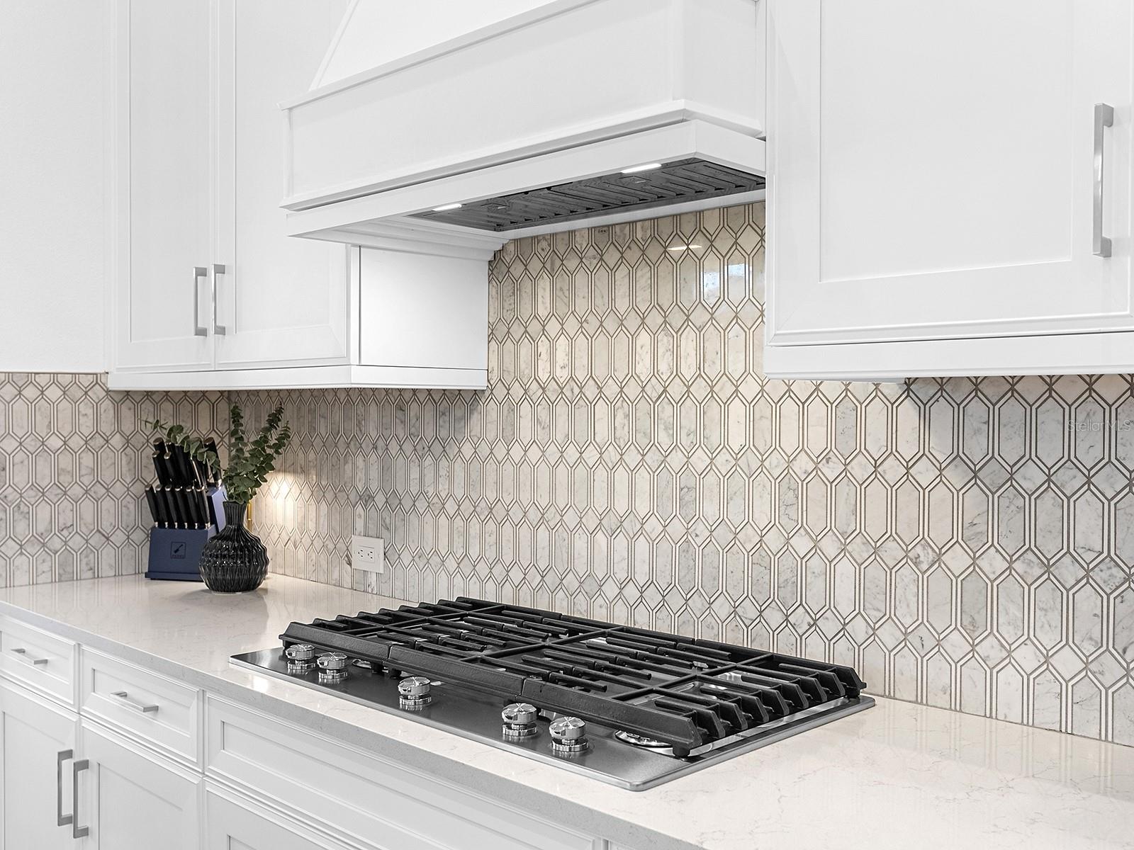 LAKE CLUB - Residential