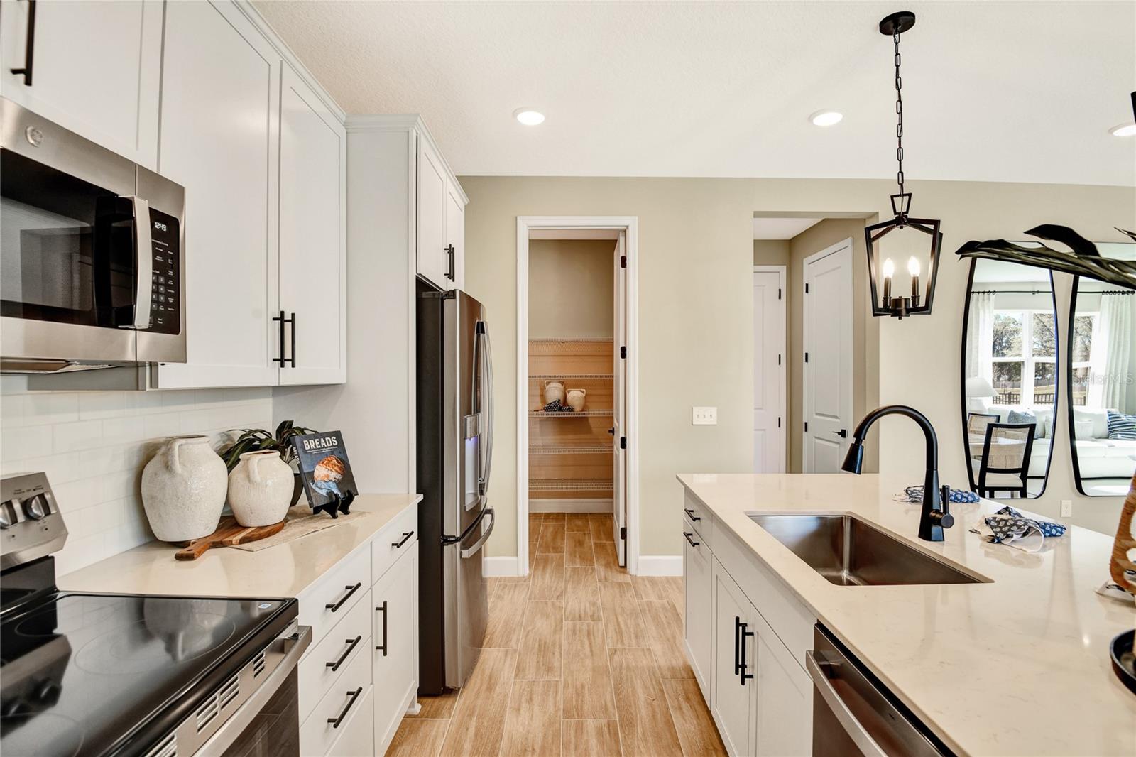 SEAPORT VILLAGE - Residential