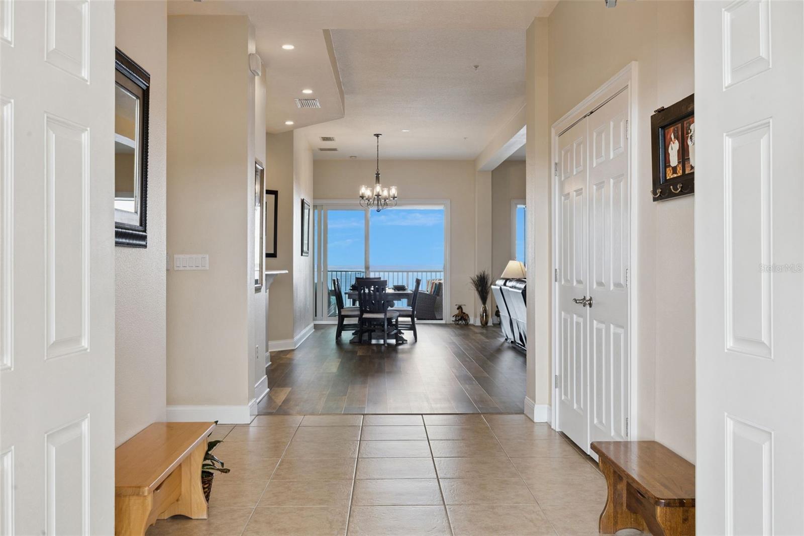 GATEWAY AT RIVERWALK A CONDO THIRD AMD - Residential