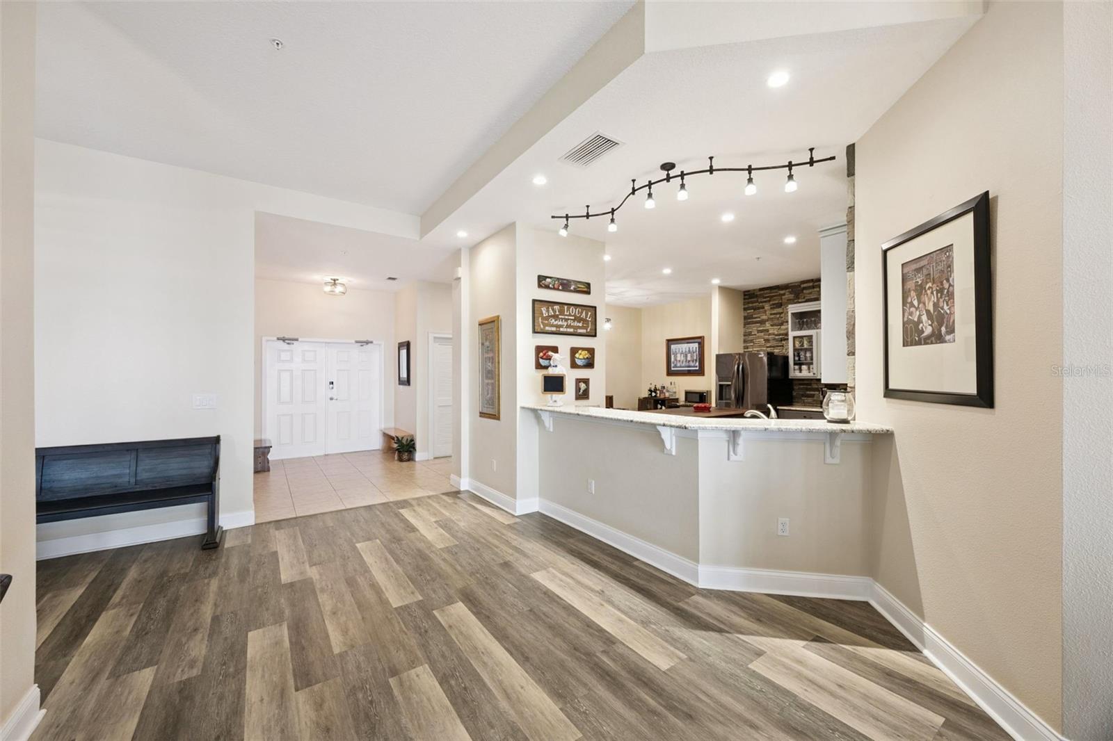GATEWAY AT RIVERWALK A CONDO THIRD AMD - Residential
