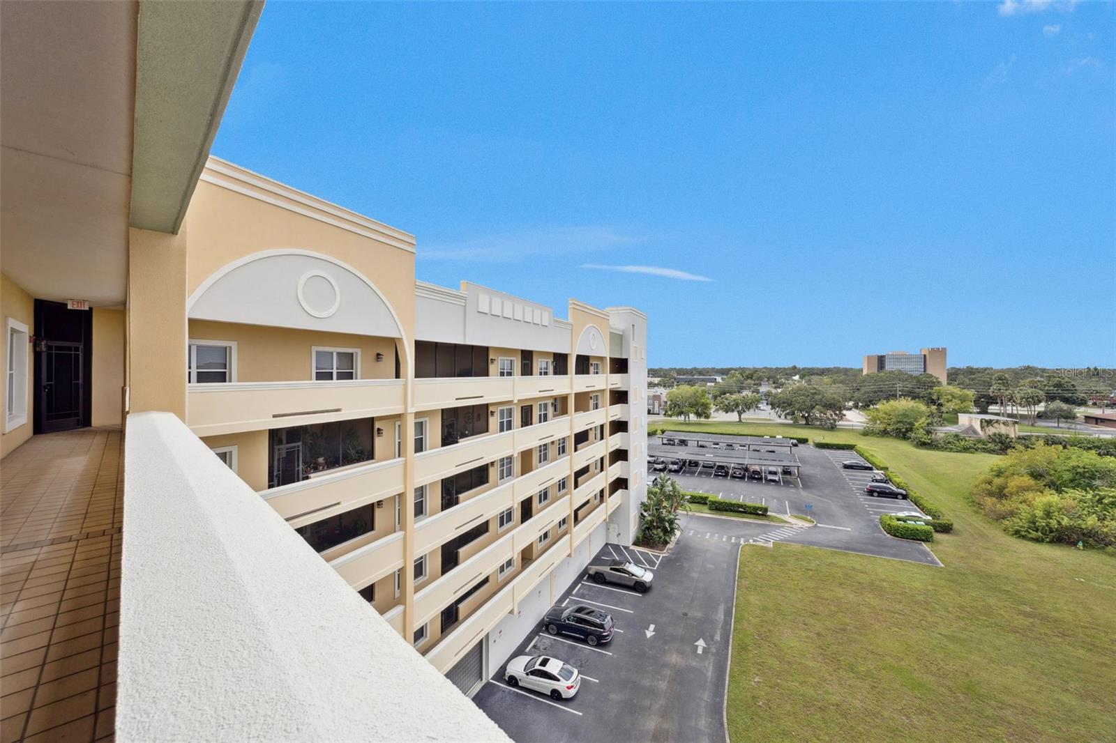 GATEWAY AT RIVERWALK A CONDO THIRD AMD - Residential