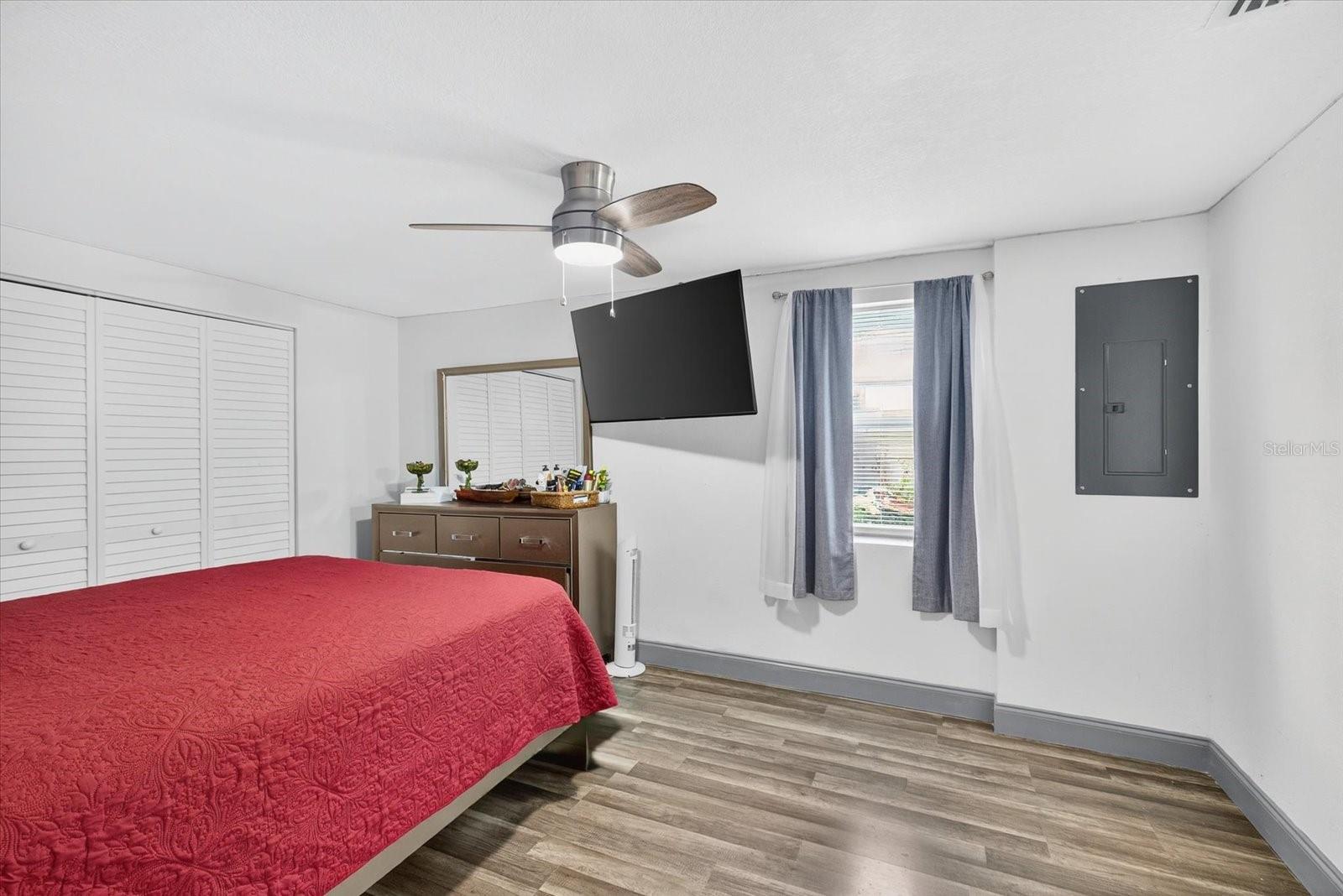REGENCY PARK - Residential
