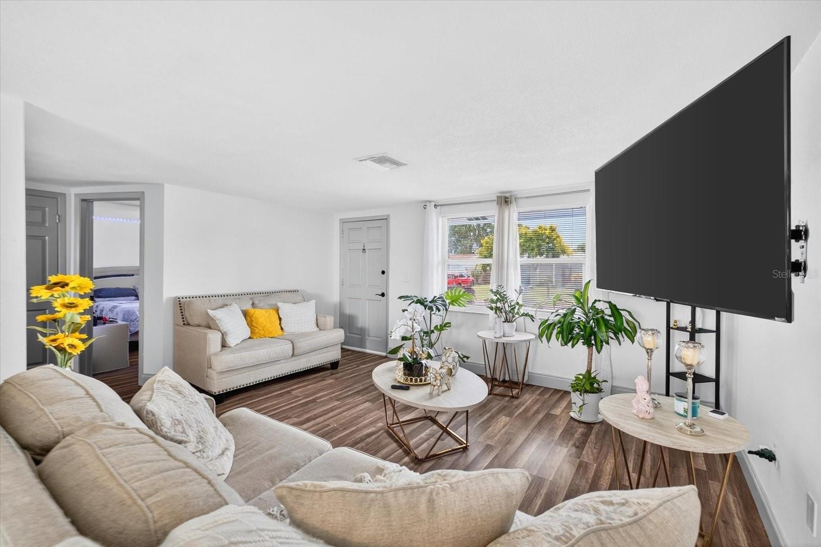 REGENCY PARK - Residential