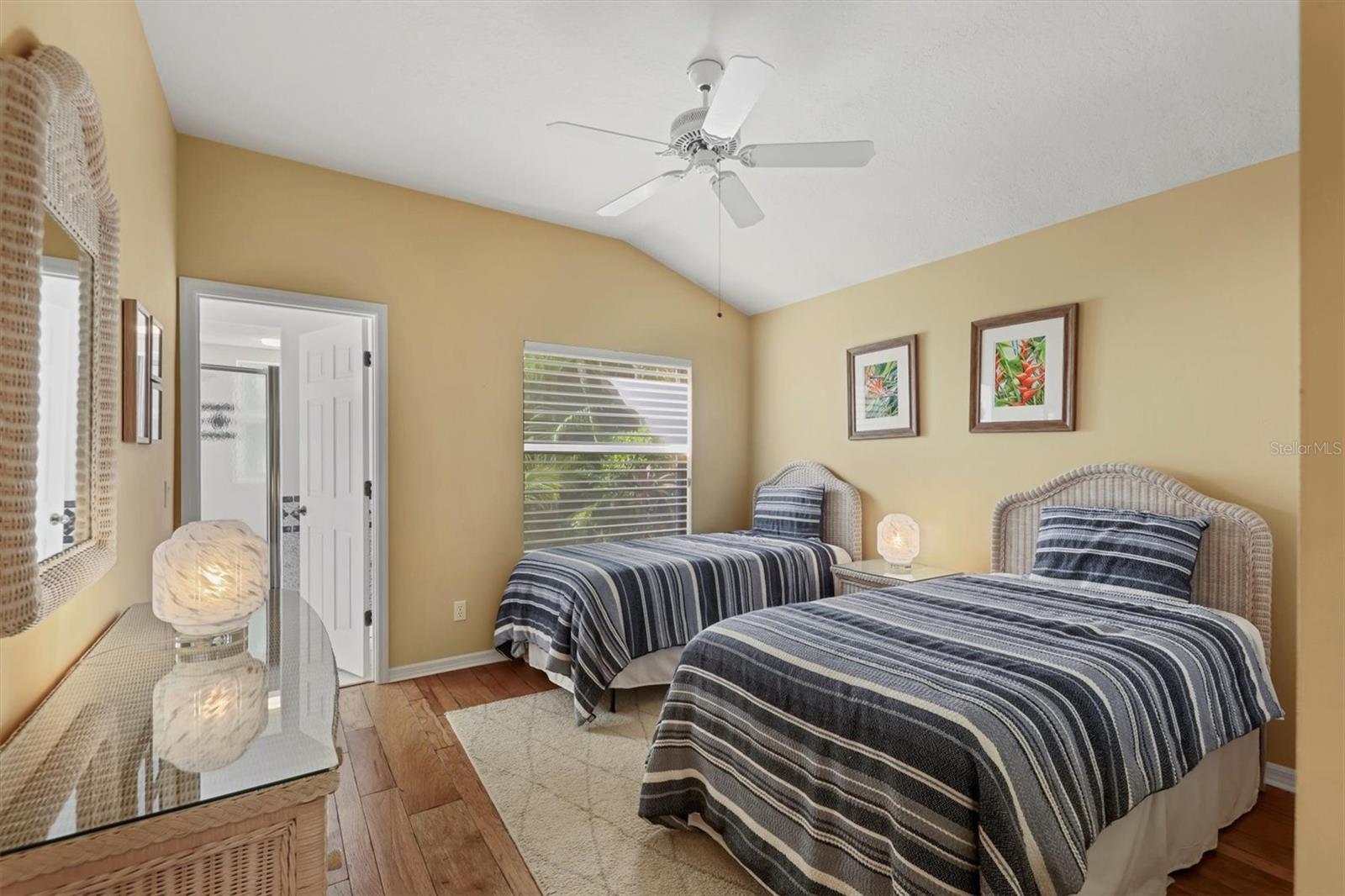 UNIVERSITY PARK - Residential