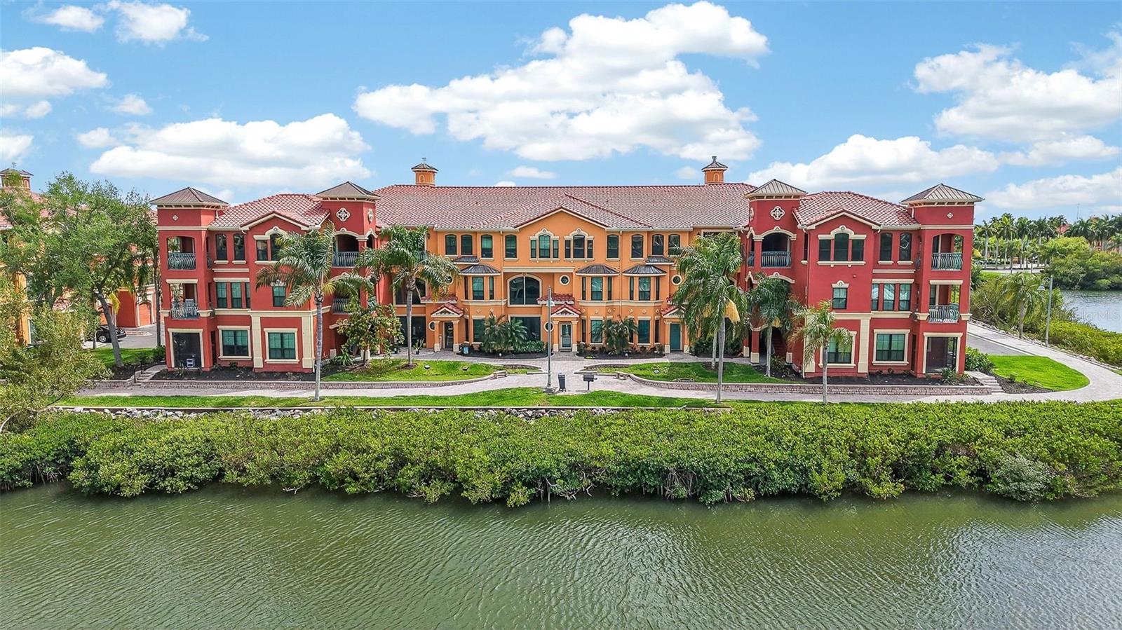 GRAND BELLAGIO AT BAYWATCH - Residential