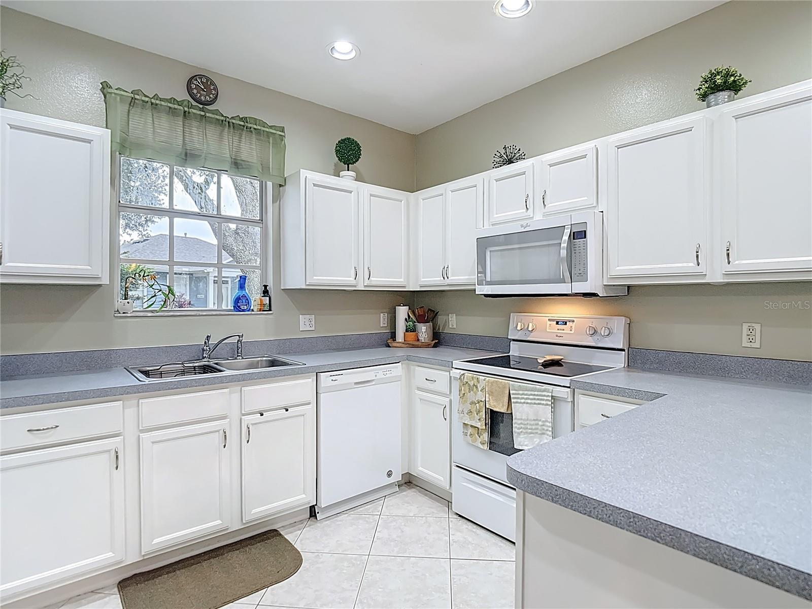 SILVER OAKS VILLAGE PH 01 - Residential