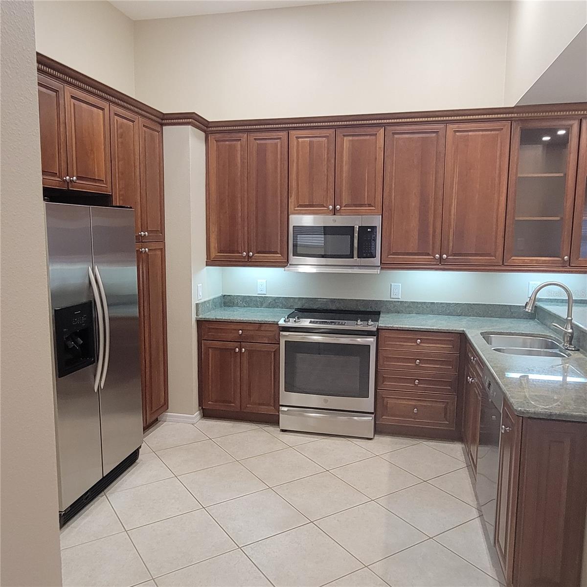 VILLAS AT DEER CREEK - Residential