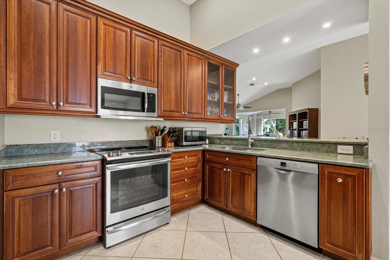 VILLAS AT DEER CREEK - Residential