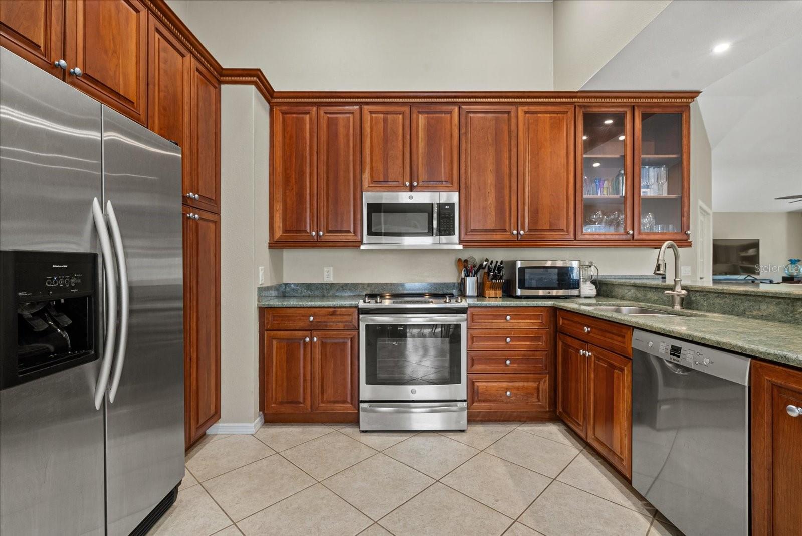 VILLAS AT DEER CREEK - Residential