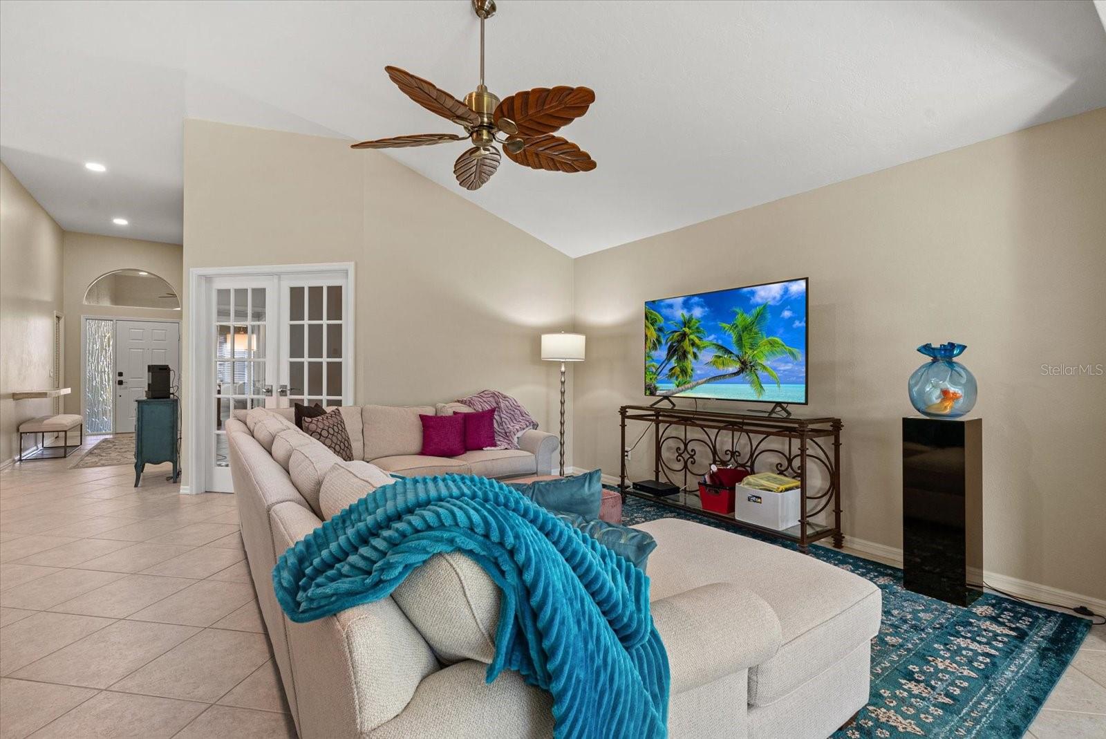 VILLAS AT DEER CREEK - Residential