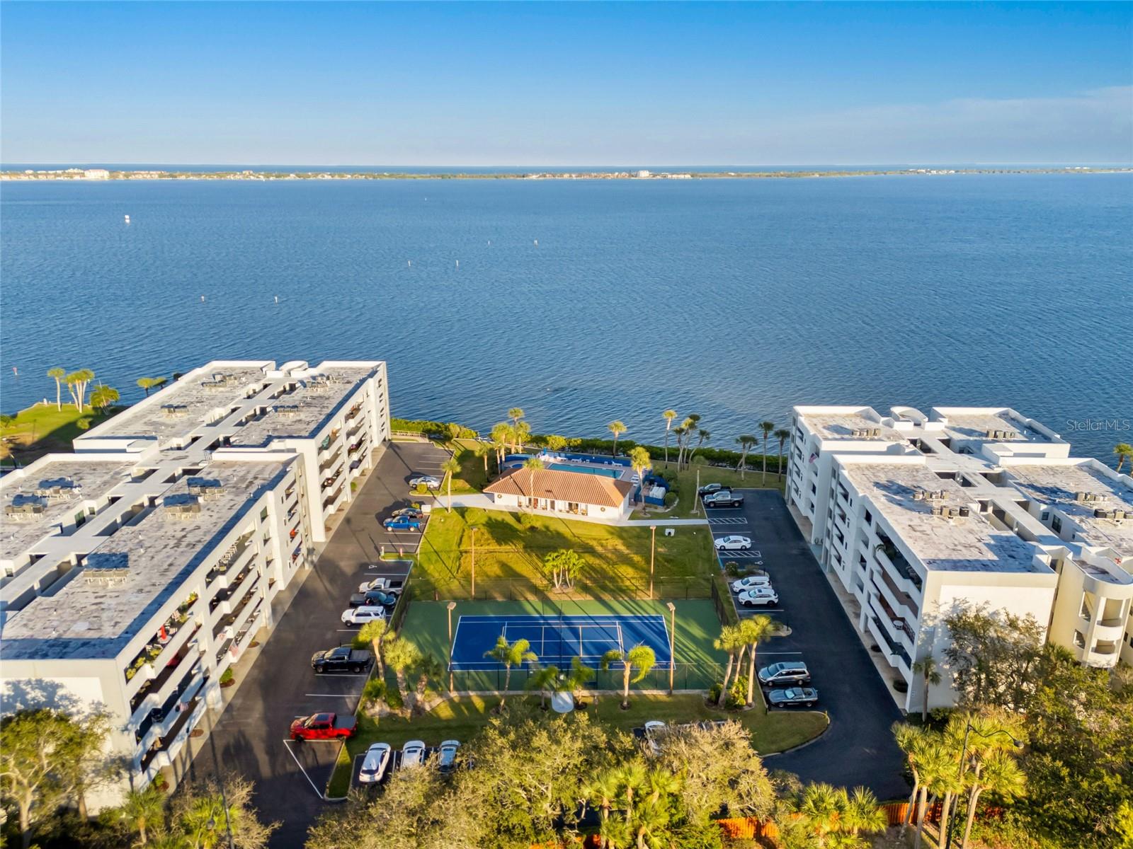 RHUM COVE - Residential