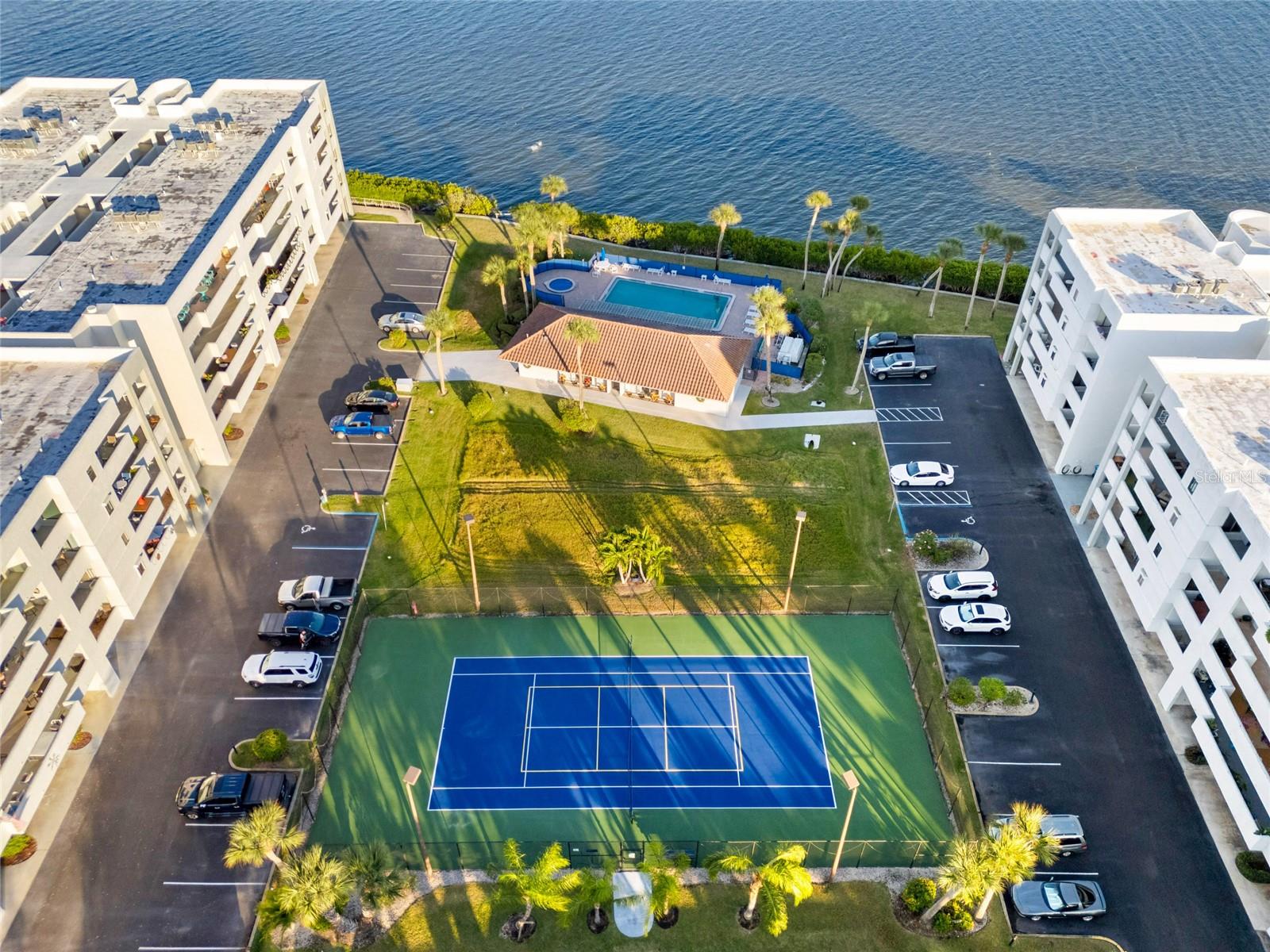 RHUM COVE - Residential