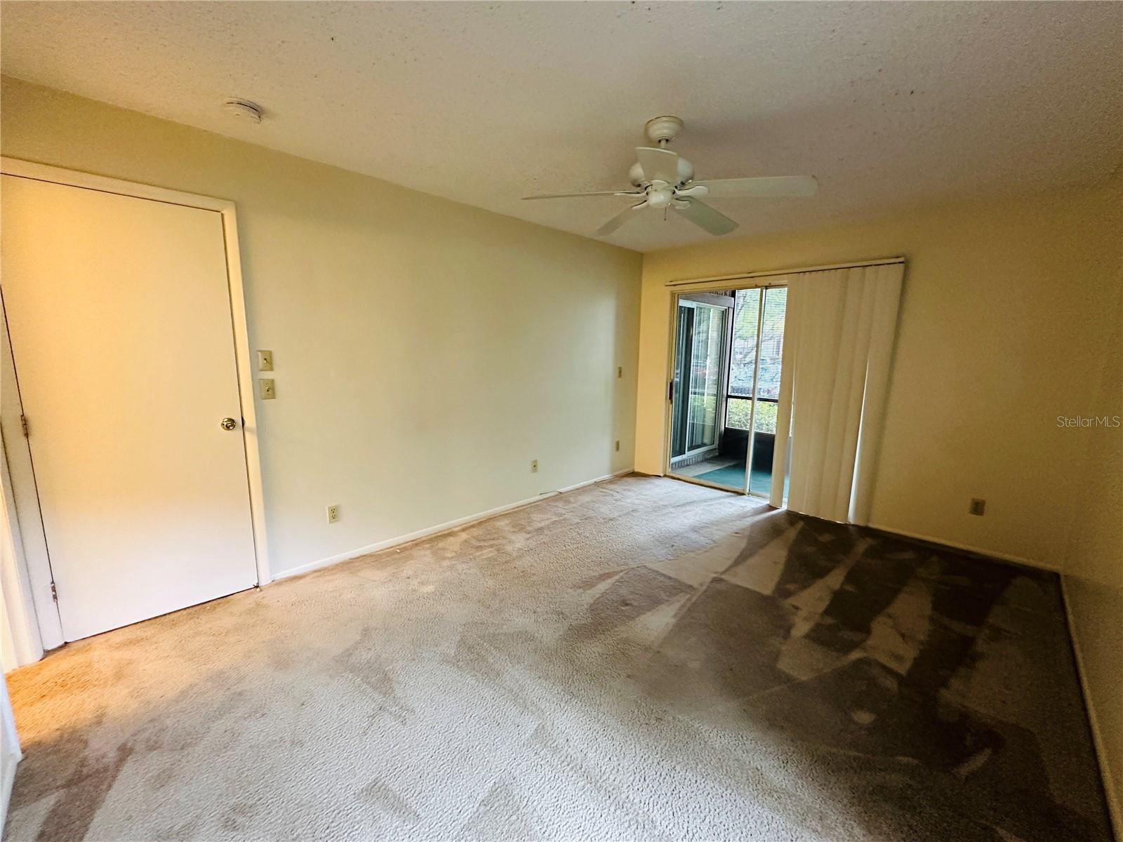 HARBOURTOWNE AT COUNTRY - Residential