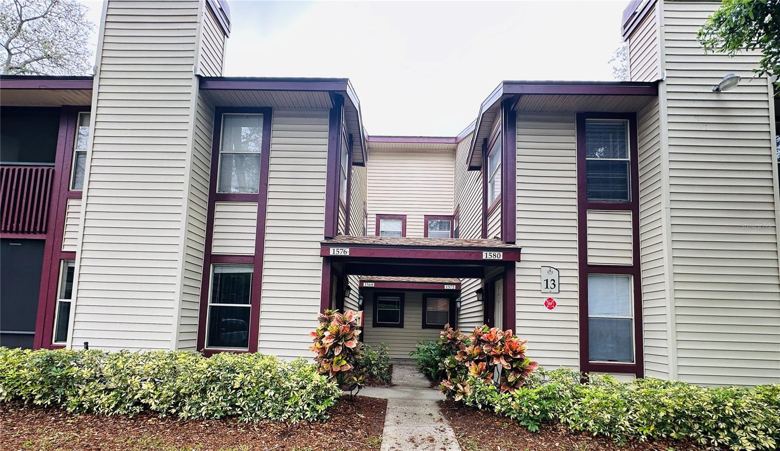 HARBOURTOWNE AT COUNTRY - Residential