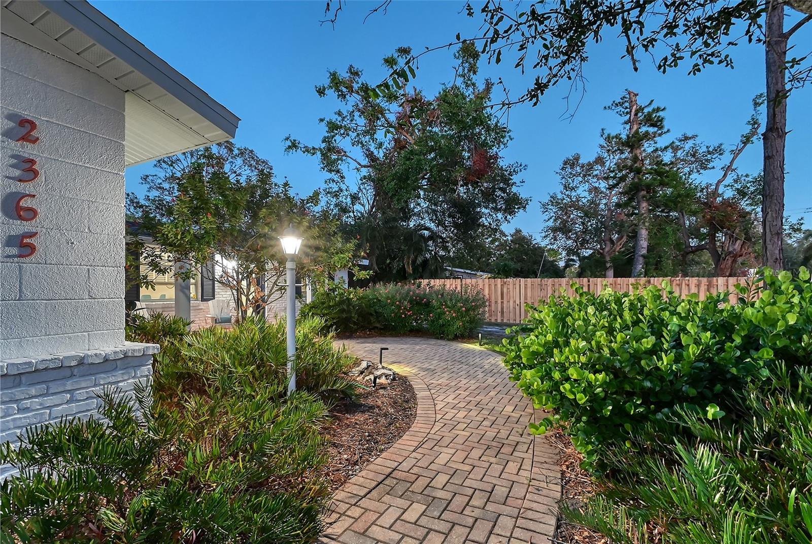 POMS PARK 3 - Residential Lease