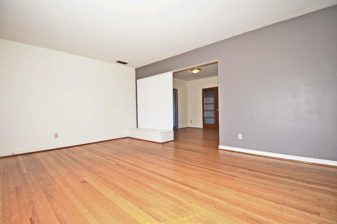 ARDSLEY MANOR SUB - Residential Lease
