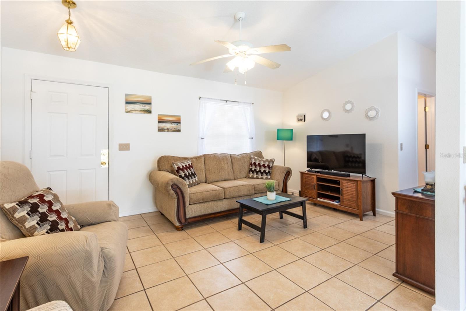 ROYAL PALMS SEC 32 - Residential