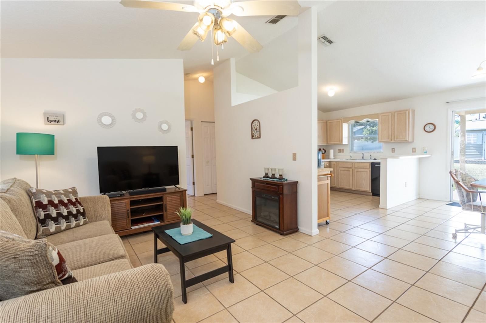 ROYAL PALMS SEC 32 - Residential