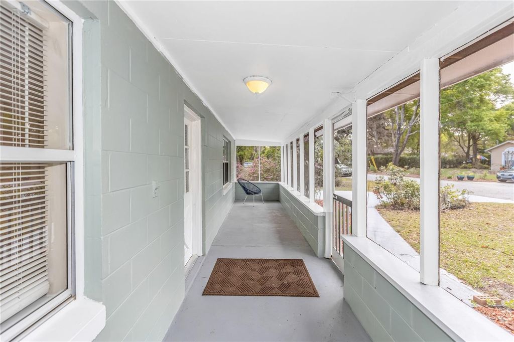 Photo of 885 W Wisconsin Avenue, Orange City, FL 32763 (MLS # O6391728)