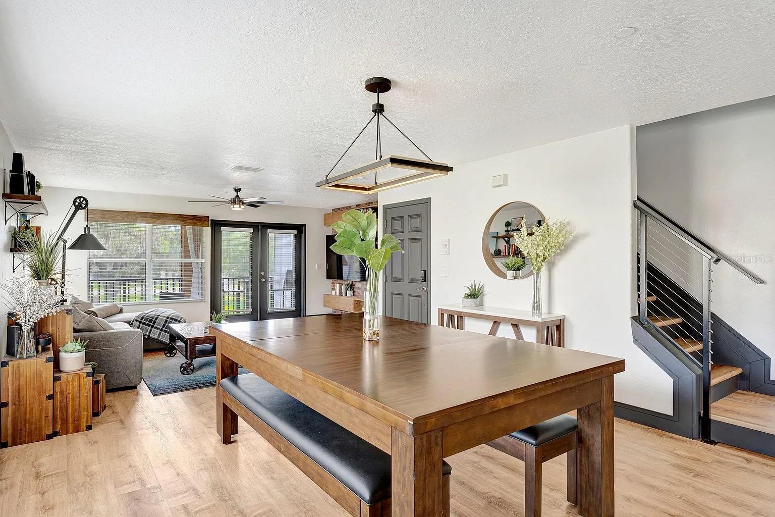 PALM RIVER TWNHMS PH 1 - Residential