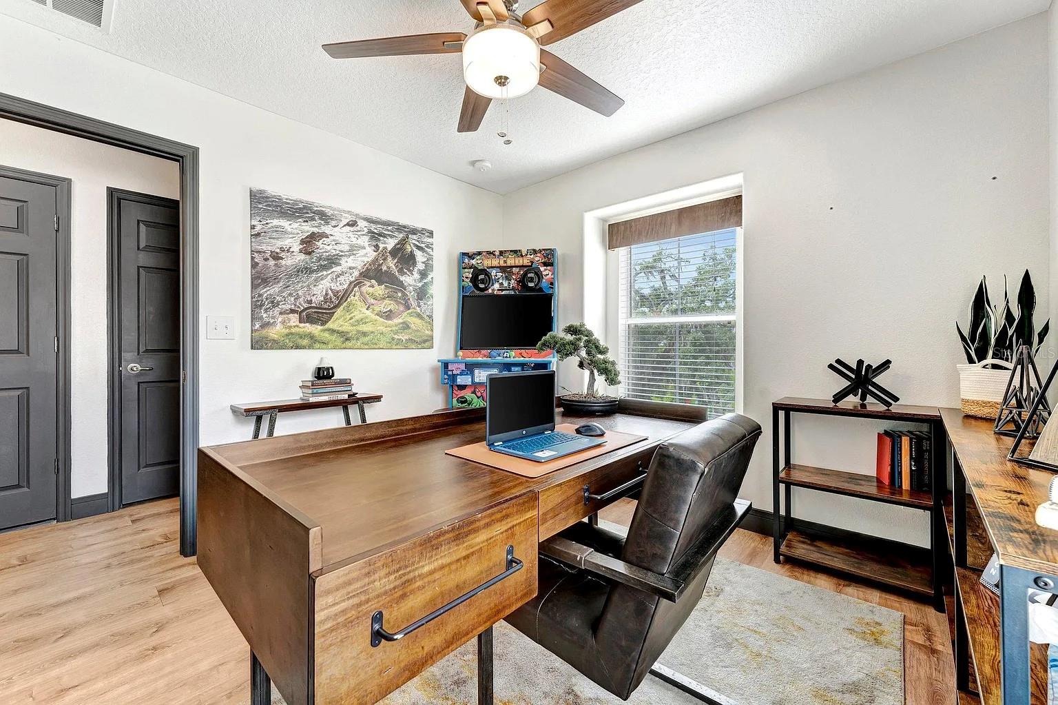 PALM RIVER TWNHMS PH 1 - Residential