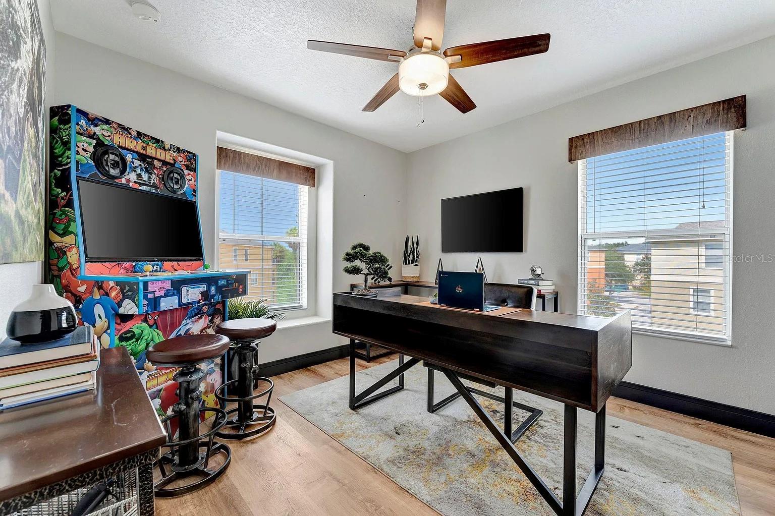 PALM RIVER TWNHMS PH 1 - Residential