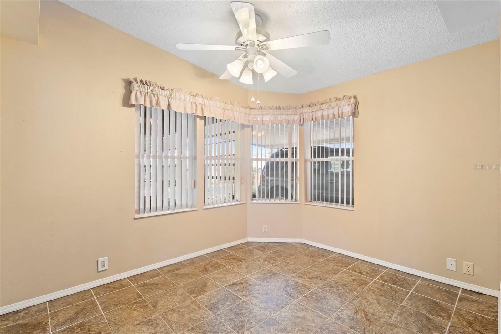 LAKE YALE ESTATES - Residential