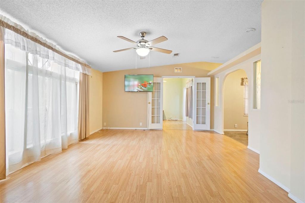 Photo of 11910 Salina Way, Leesburg, FL 34788 (MLS # V4946683)