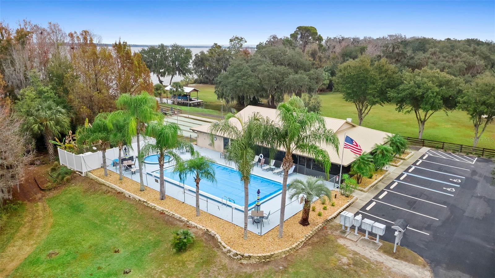 LAKE YALE ESTATES - Residential