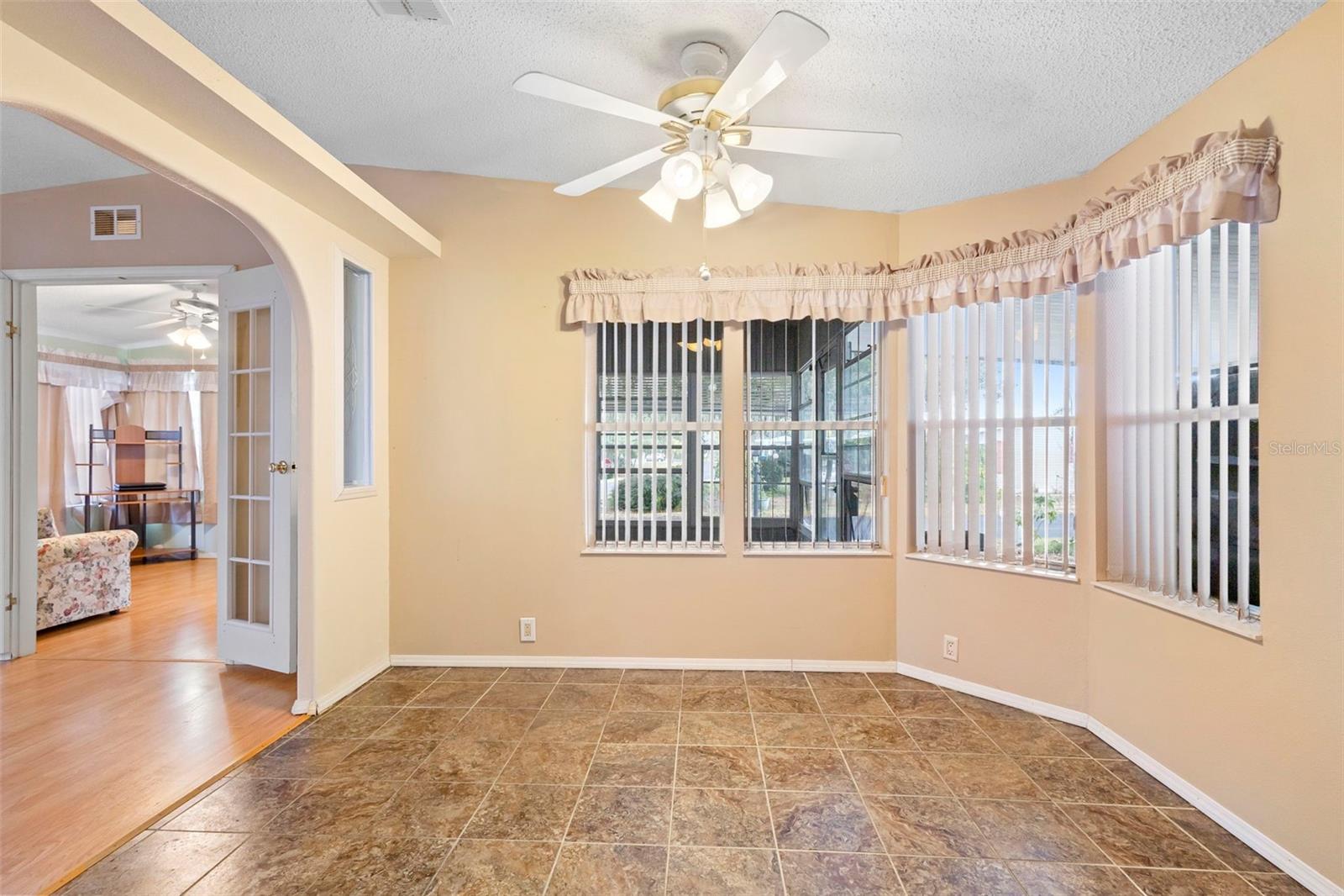 LAKE YALE ESTATES - Residential