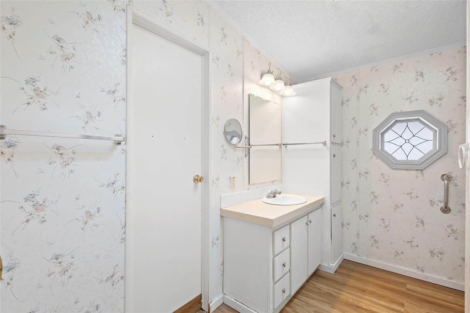 LAKE YALE ESTATES - Residential