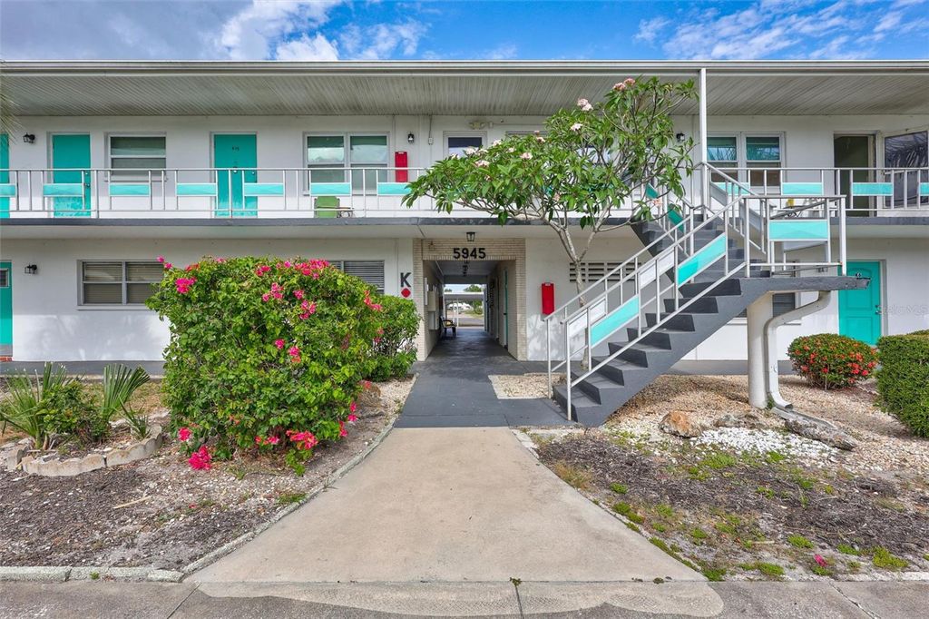 Photo of 5945 21st Street N #3, St Petersburg, FL 33714 (MLS # TB8497255)