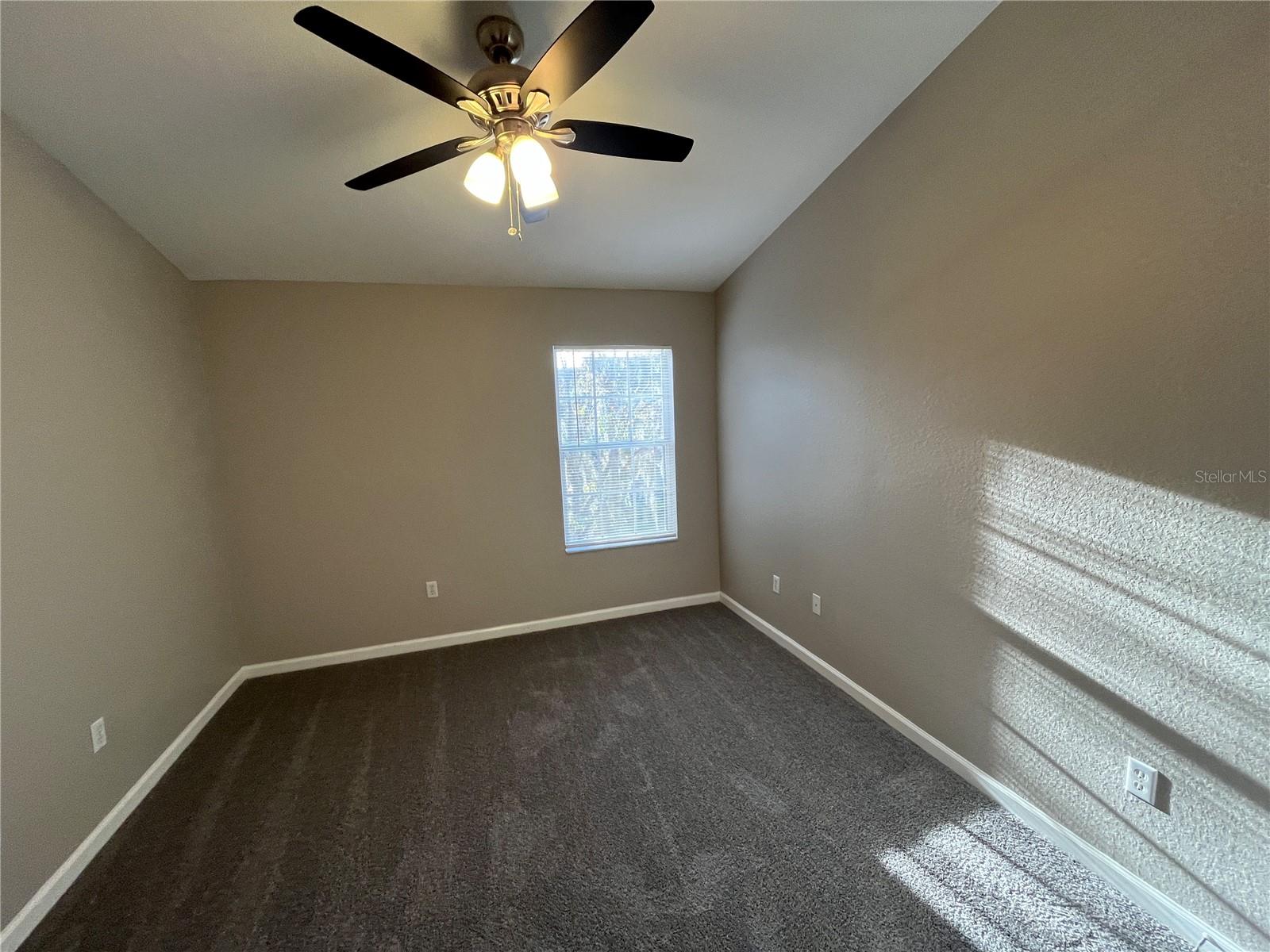 DUNWOODY COMMONS PH 2 - Residential Lease