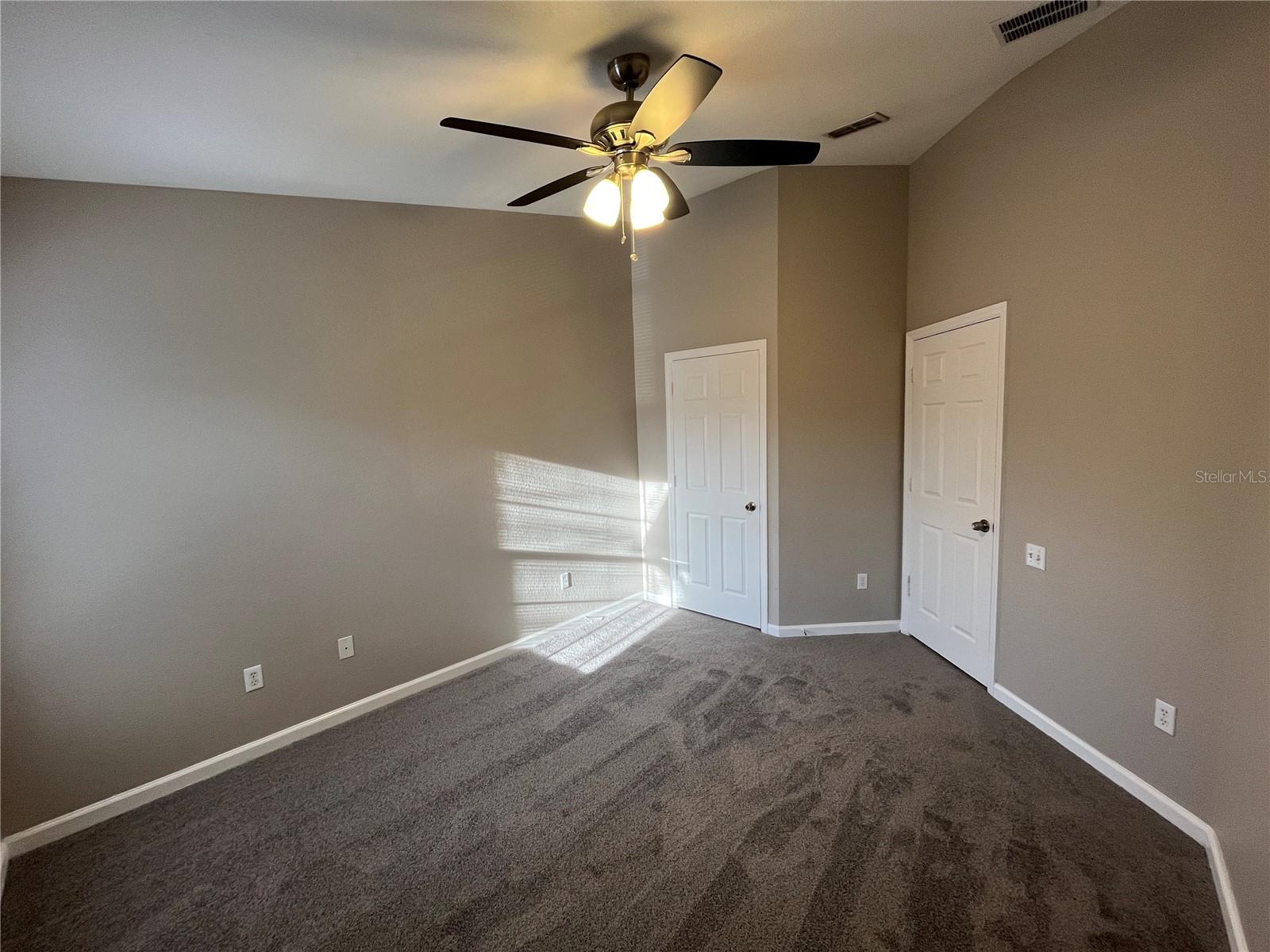 DUNWOODY COMMONS PH 2 - Residential Lease