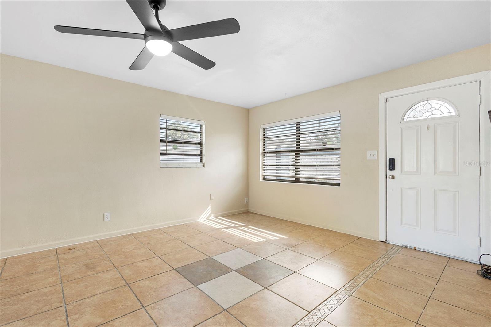 TANGELO PARK SEC 04 - Residential Lease