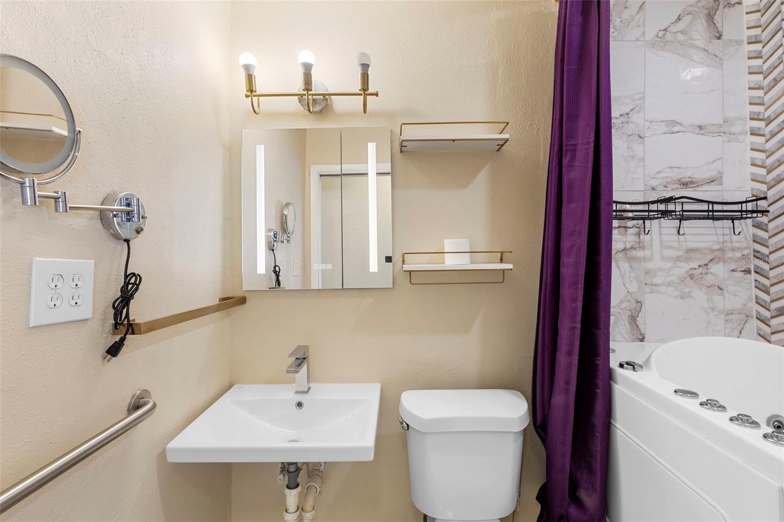 TANGELO PARK SEC 04 - Residential Lease