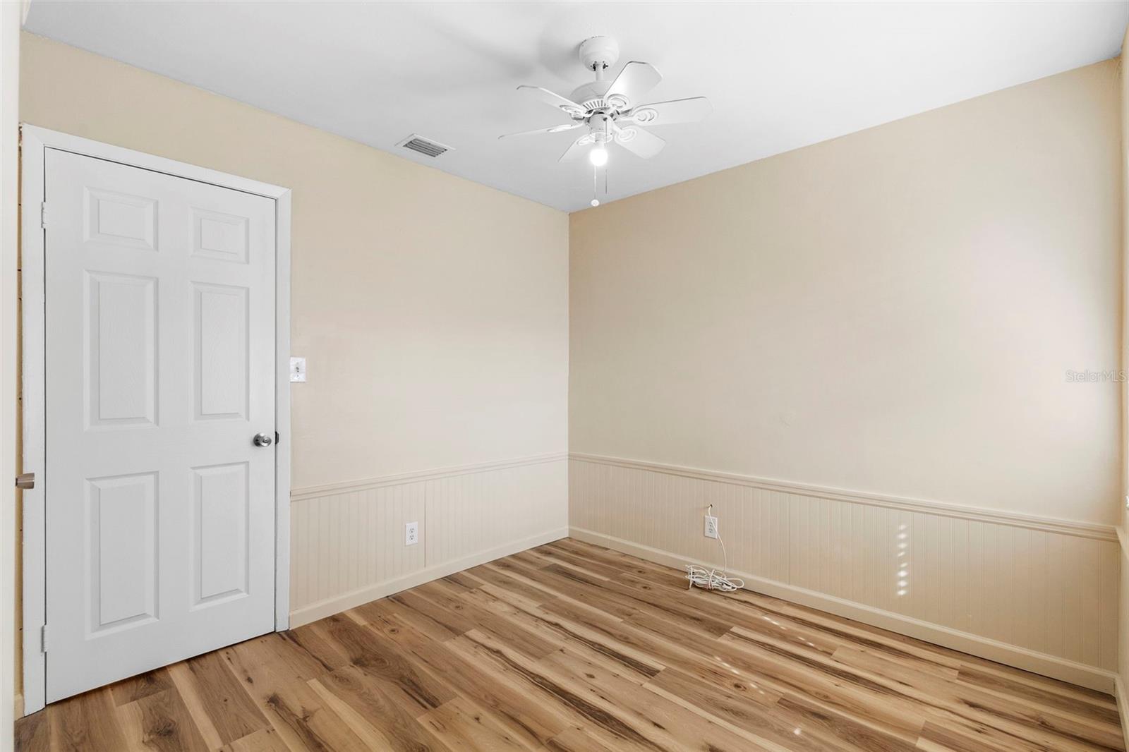 TANGELO PARK SEC 04 - Residential Lease