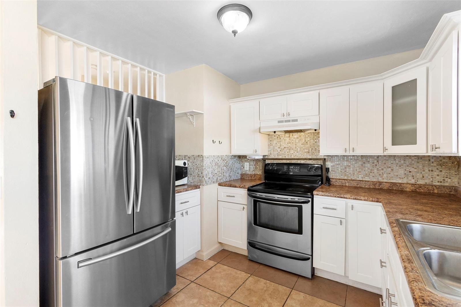 TANGELO PARK SEC 04 - Residential Lease