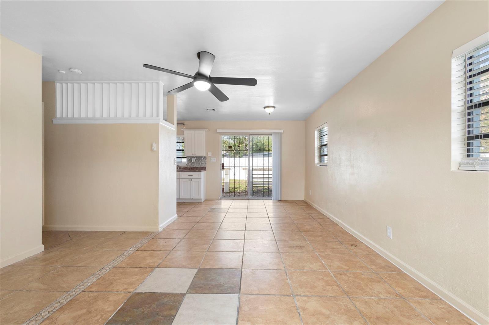 TANGELO PARK SEC 04 - Residential Lease