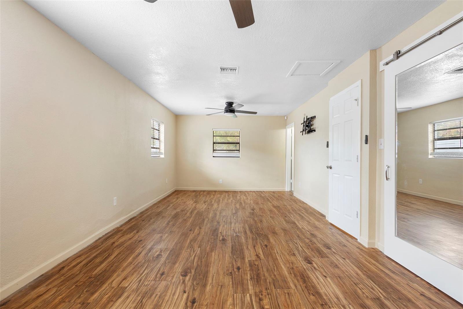 TANGELO PARK SEC 04 - Residential Lease