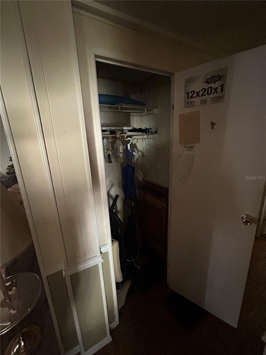 TARPON SHORES MOBILE HOME VILLAGE UNREC - Residential