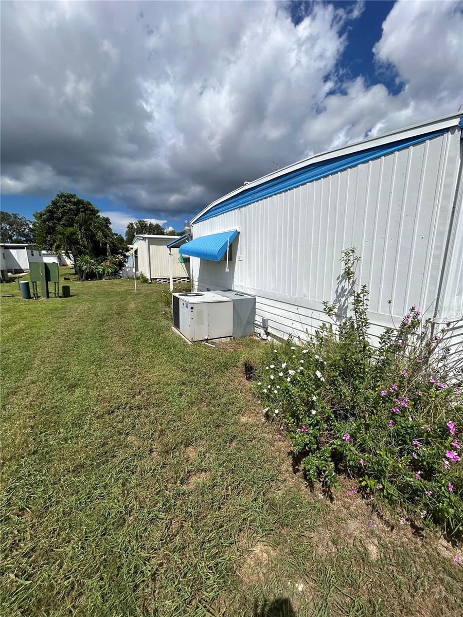 TARPON SHORES MOBILE HOME VILLAGE UNREC - Residential