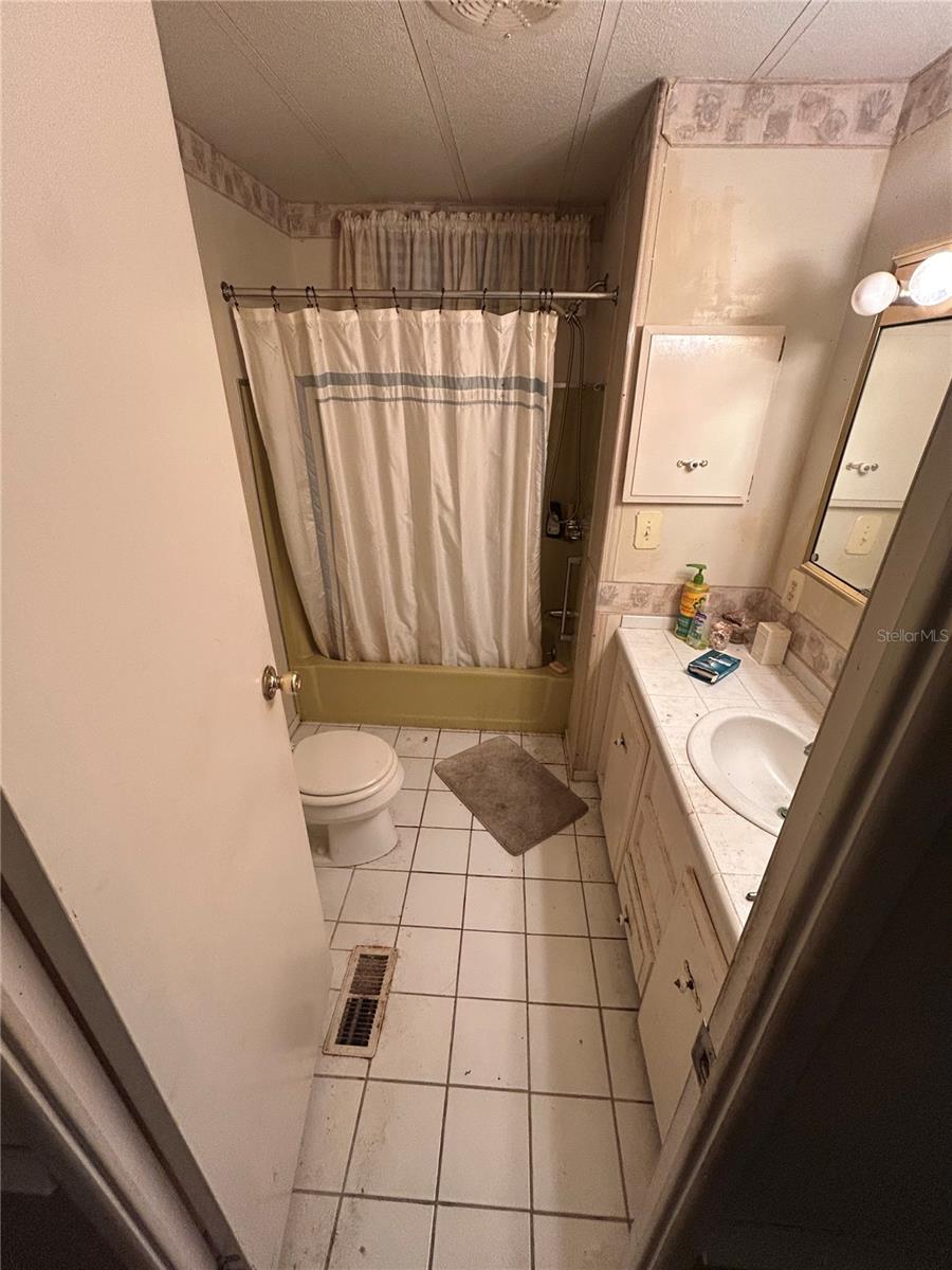 TARPON SHORES MOBILE HOME VILLAGE UNREC - Residential