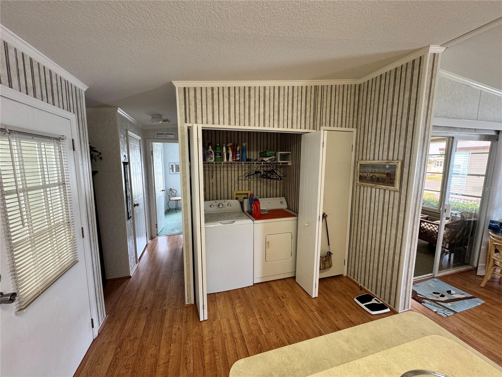 WINDWARD ISLES - Residential