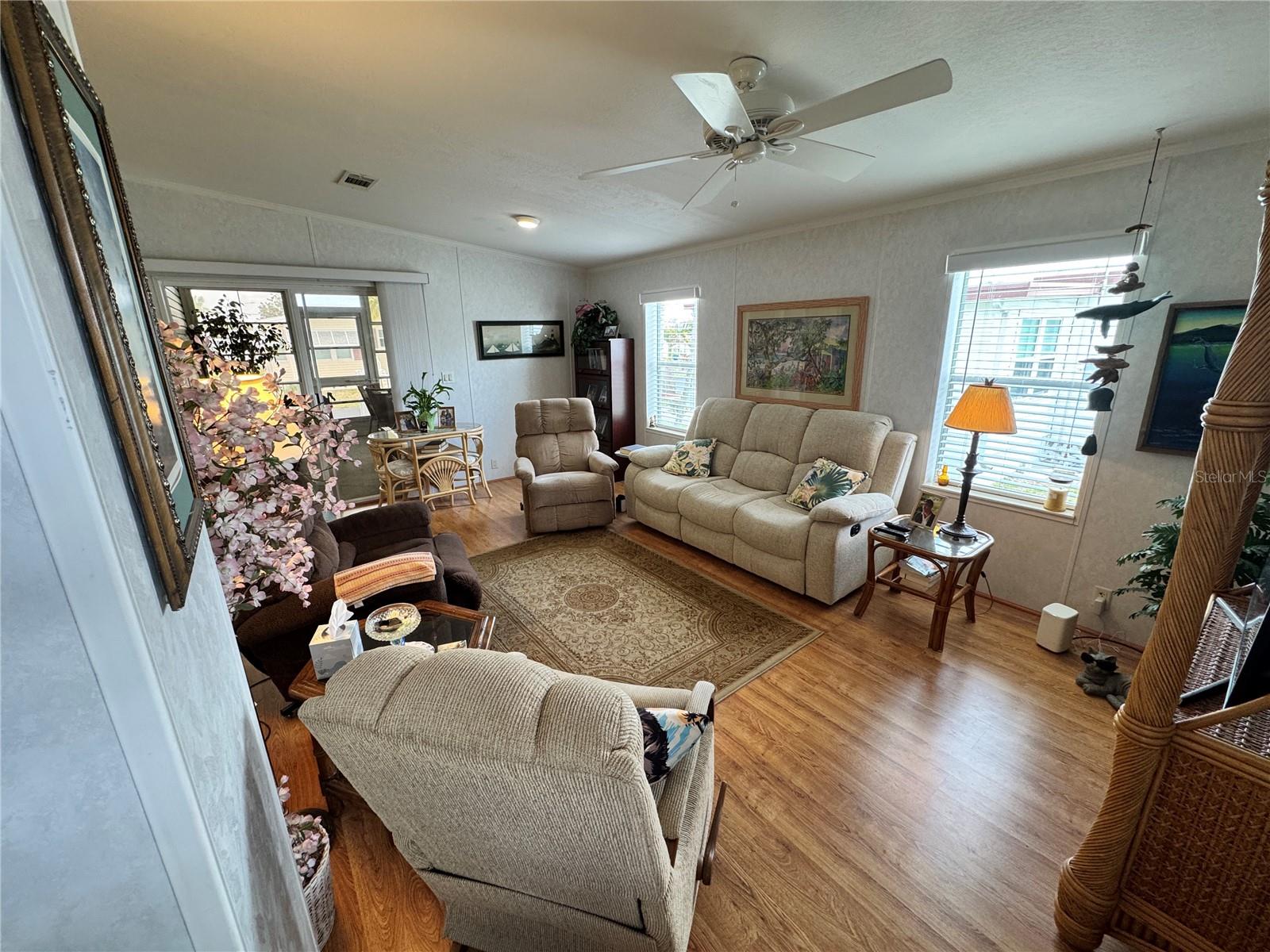 WINDWARD ISLES - Residential