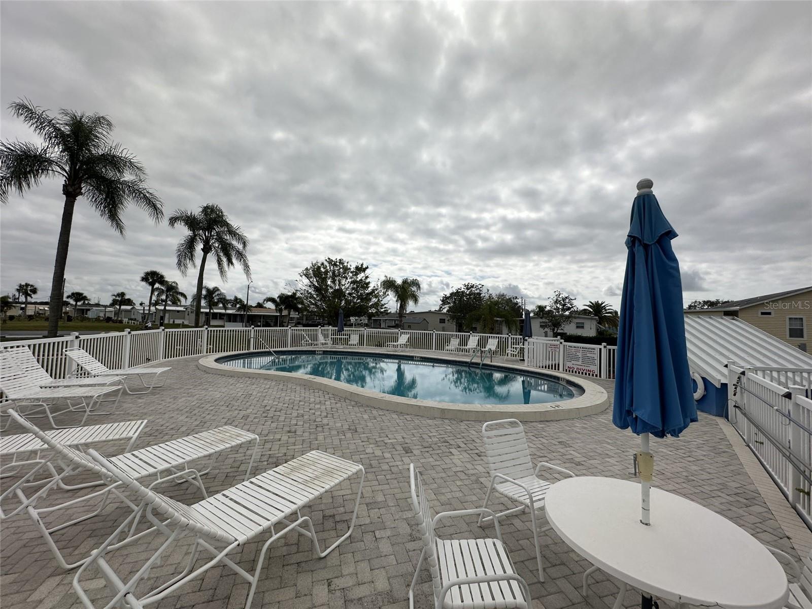 WINDWARD ISLES - Residential