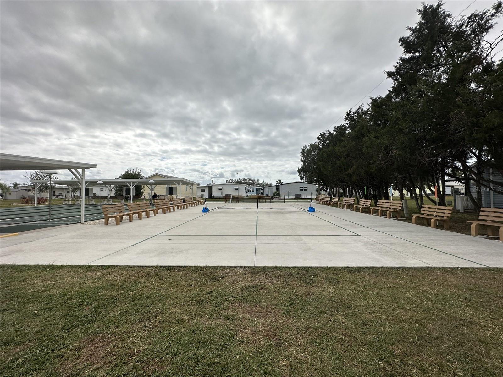 WINDWARD ISLES - Residential