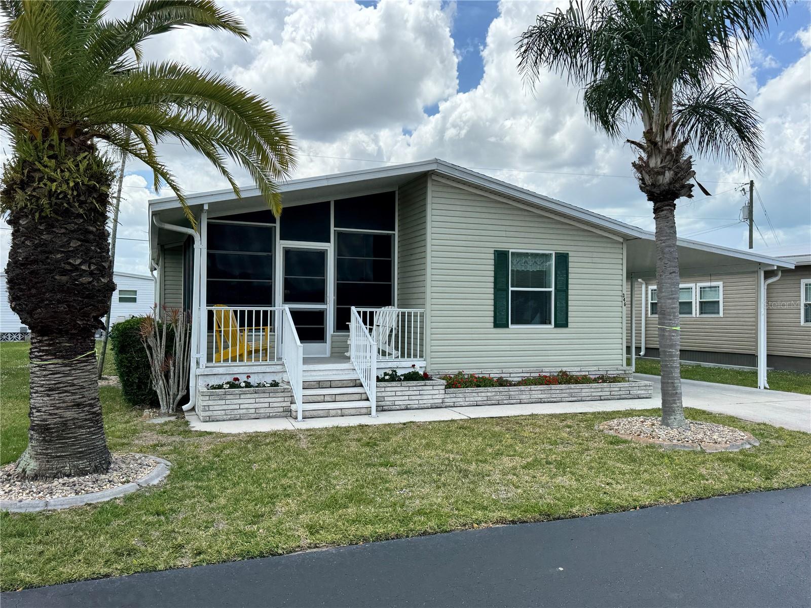 WINDWARD ISLES - Residential