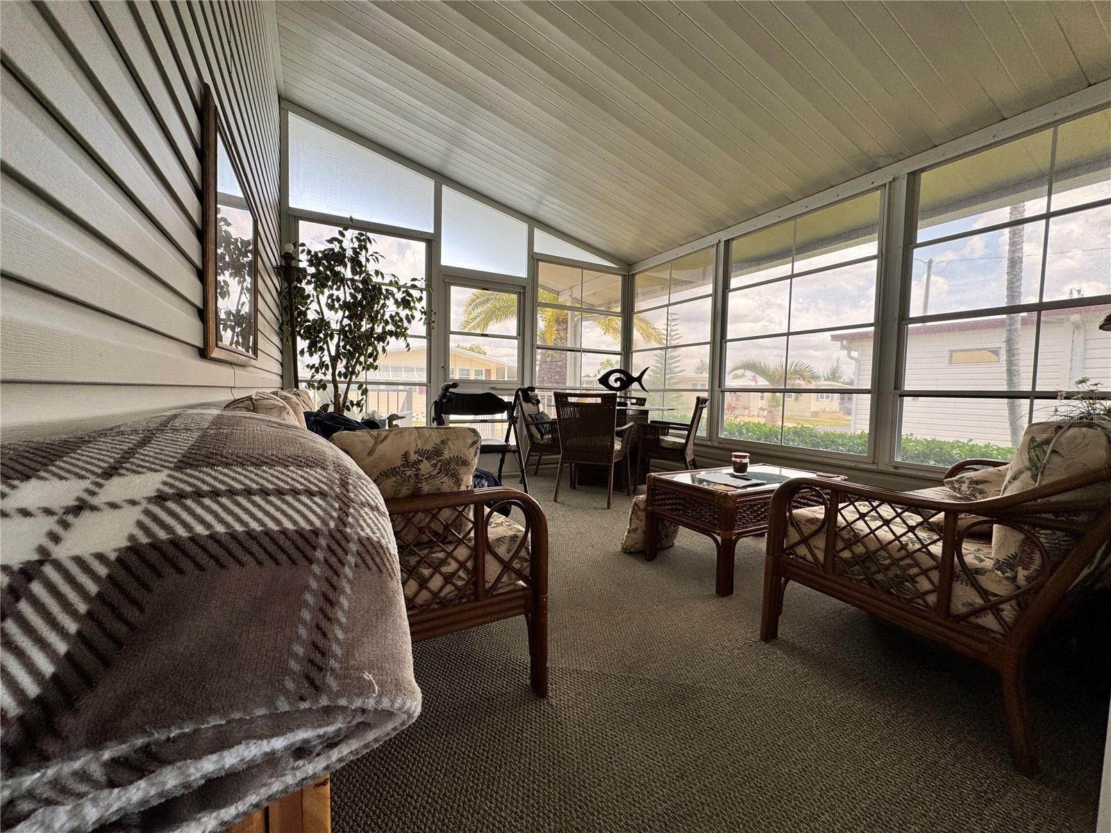 WINDWARD ISLES - Residential